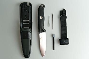 Preview: Victorinox Venture Pro Bushcraft Survival Messer