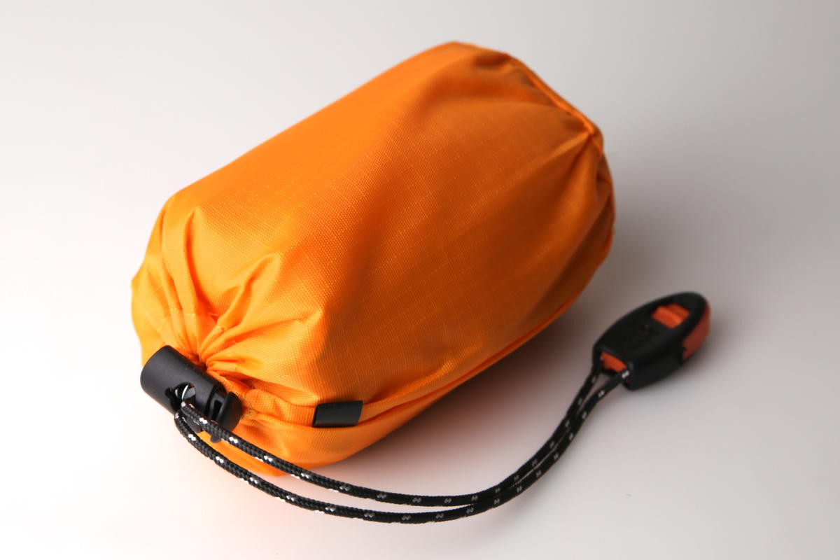 Biwaksack Notfall mit Pfeife