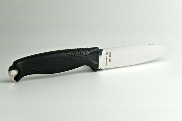 Victorinox Venture Pro Bushcraft Survival Messer Detail Rückseite